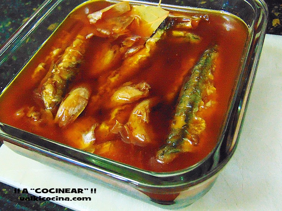 Sardinas o boquerones en escabeche