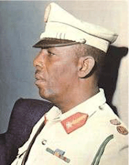 mahamed siyad bare==he enrolled in the Italian colonial police as a Zaptie in 1940