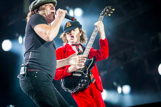 AC/DC - Thunderstruck