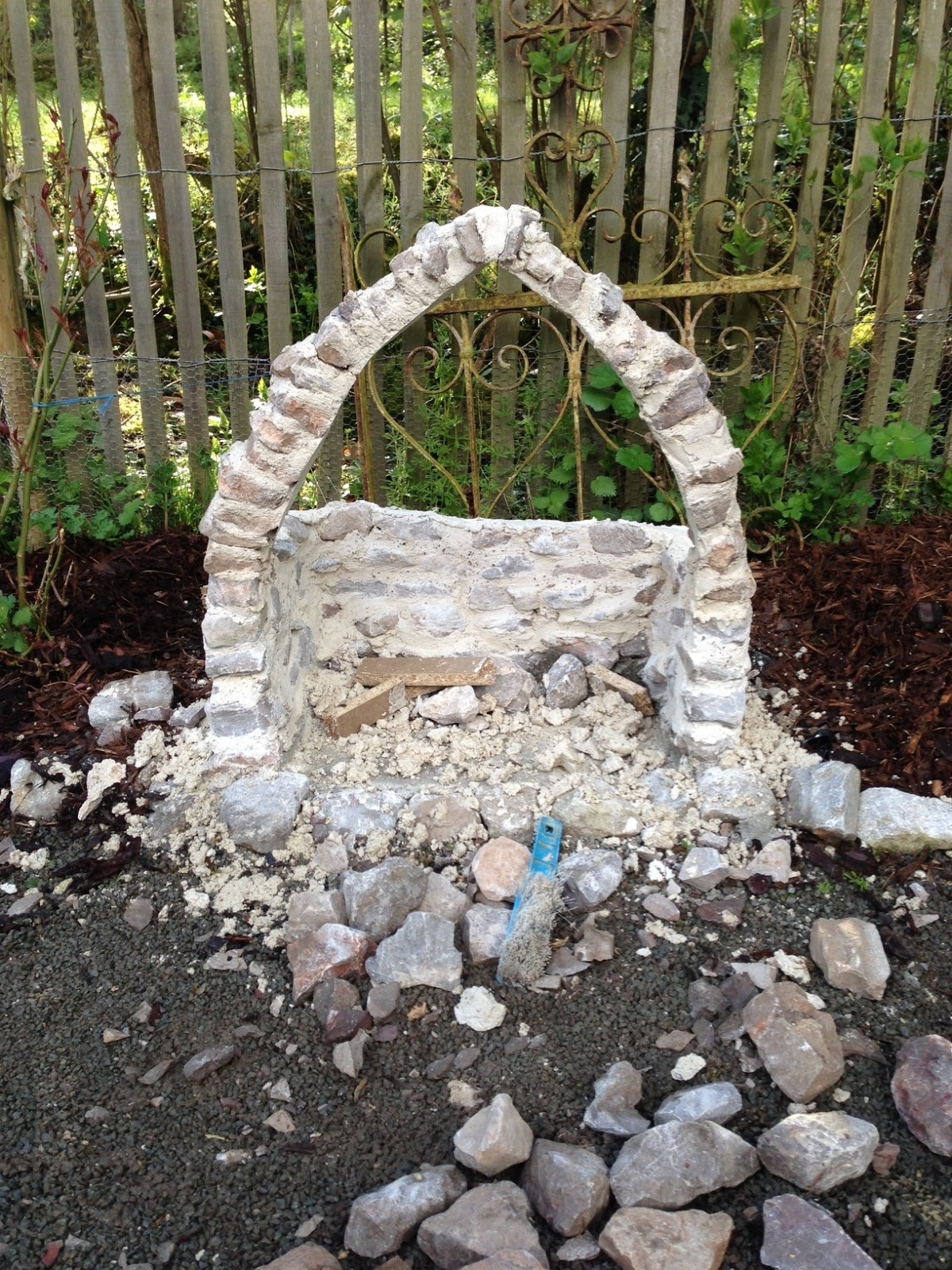 La ferme des blancs pignons Une niche pour une statue