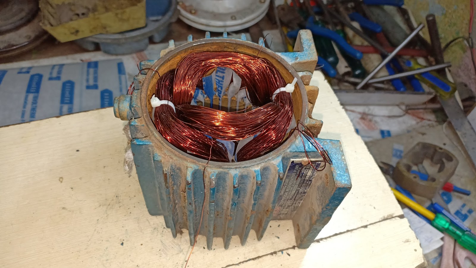 mini water pump motor winding 0.5 hp motor rewinding coil turn data
