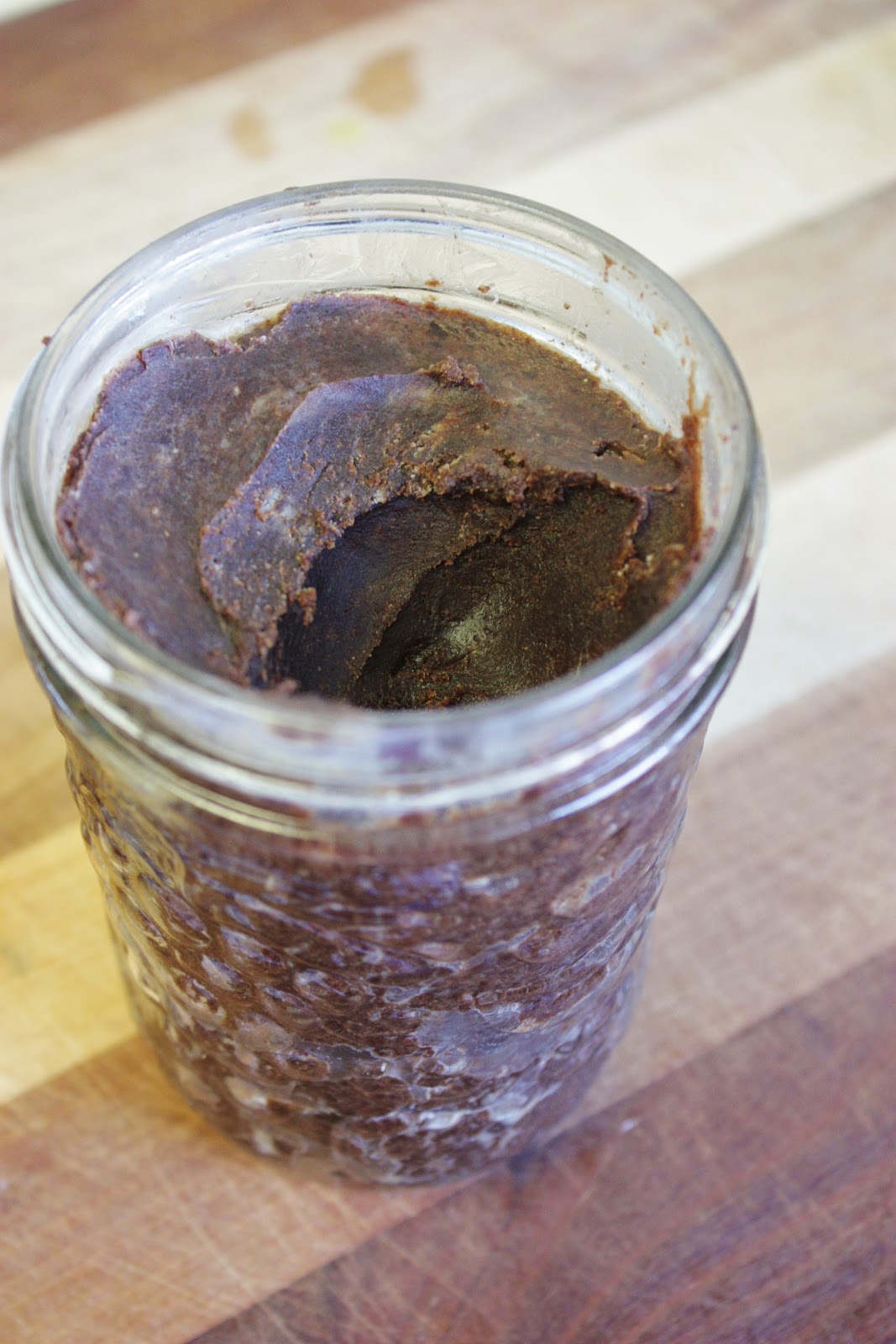 This Rawsome Vegan Life chocolate hazelnut spread