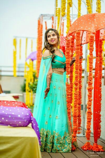 Latest Mehndi Dresses That Make Us Go Wow [Pictures] - Lens