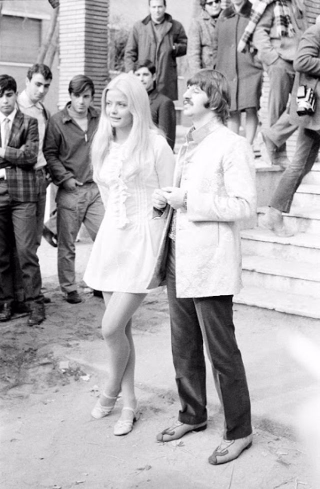 Vintage Photos of Ringo Starr and Ewa Aulin on the Set of the Film
