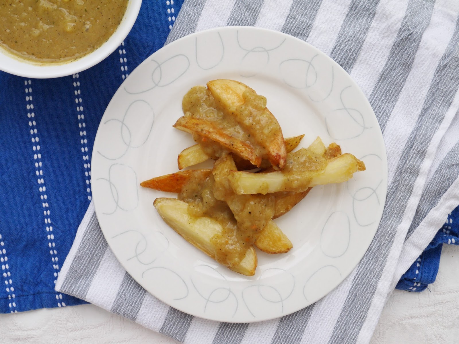 This Muslim Girl Bakes Chip Shop Curry Sauce.