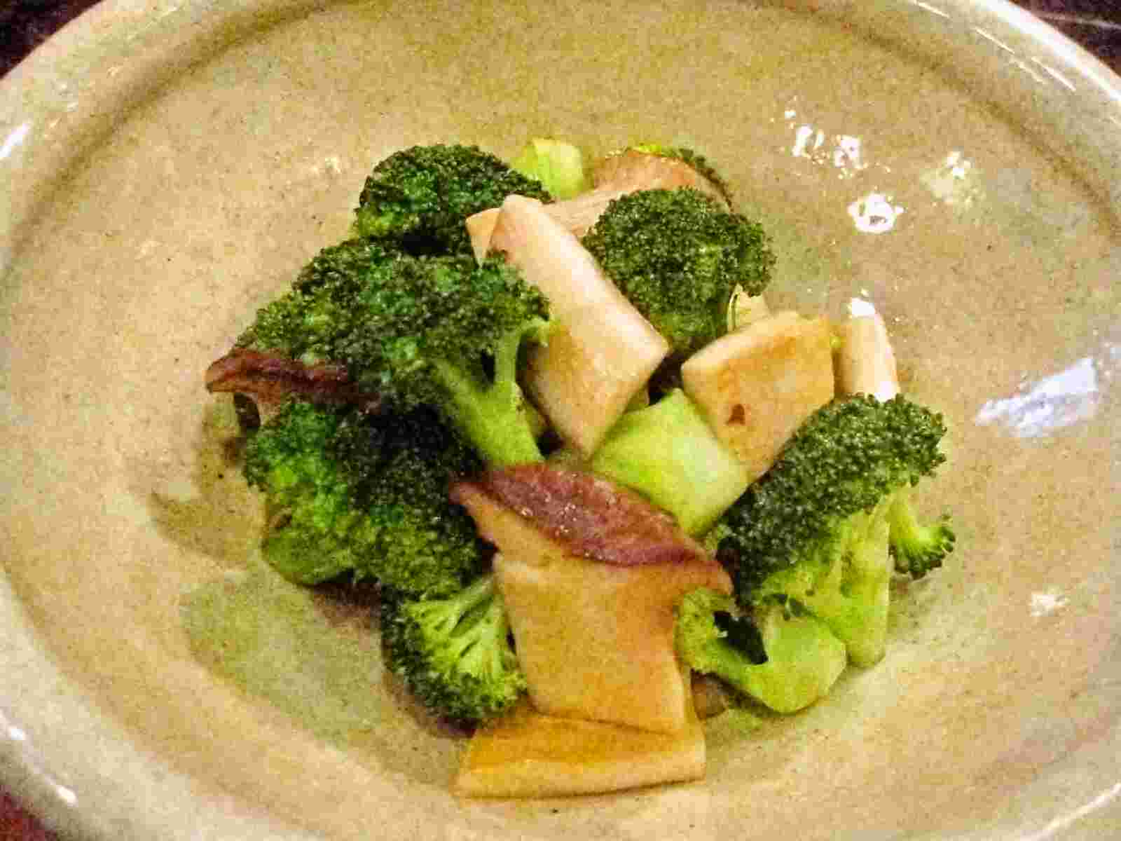 Recipes for Tom Eringi to burokkorii no sotee sarada / sauteed king