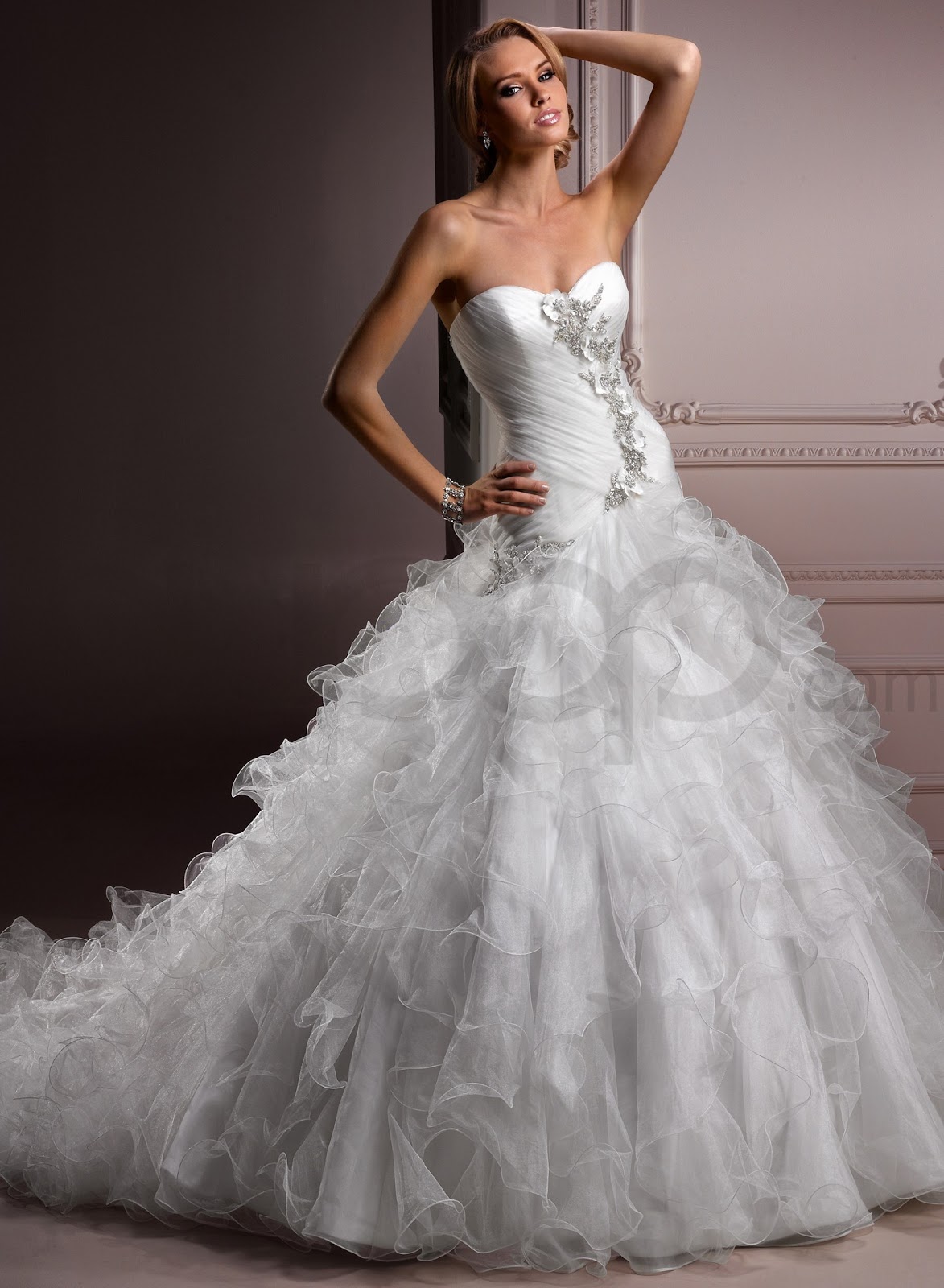 Wedding Dress 8630