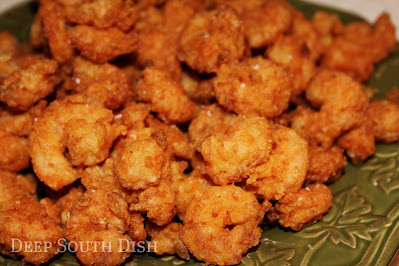 Gulf Coast Shrimp dusted with a light coating of seasoned flour and deep fried to crunchy perfection.