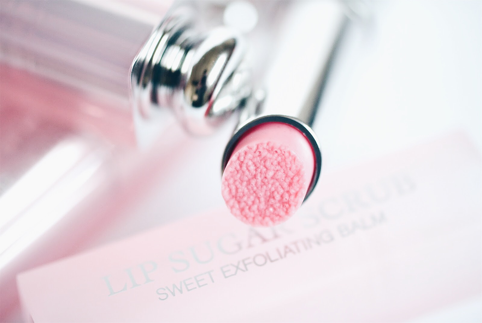 DIOR Lip Surgar Scrub J'Aime ! kleo beauté