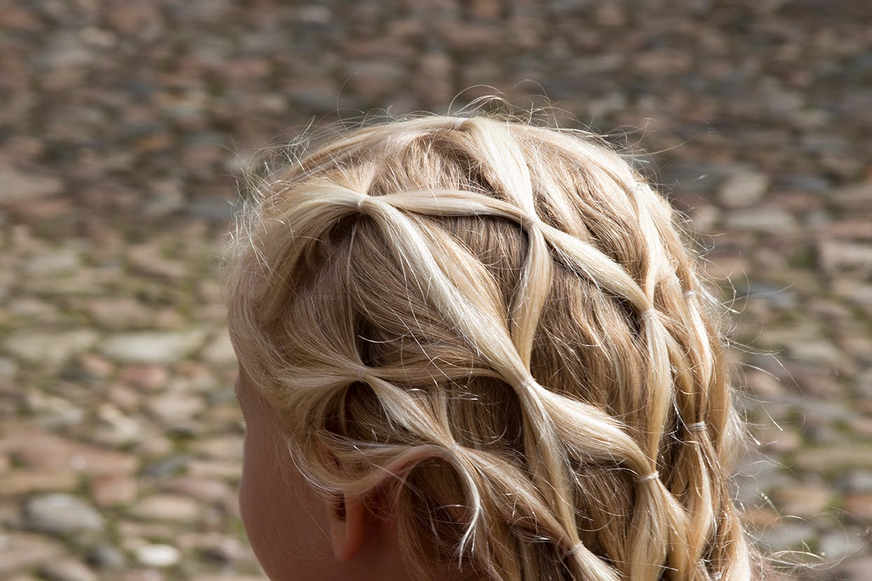 niece Jikke with braided hair