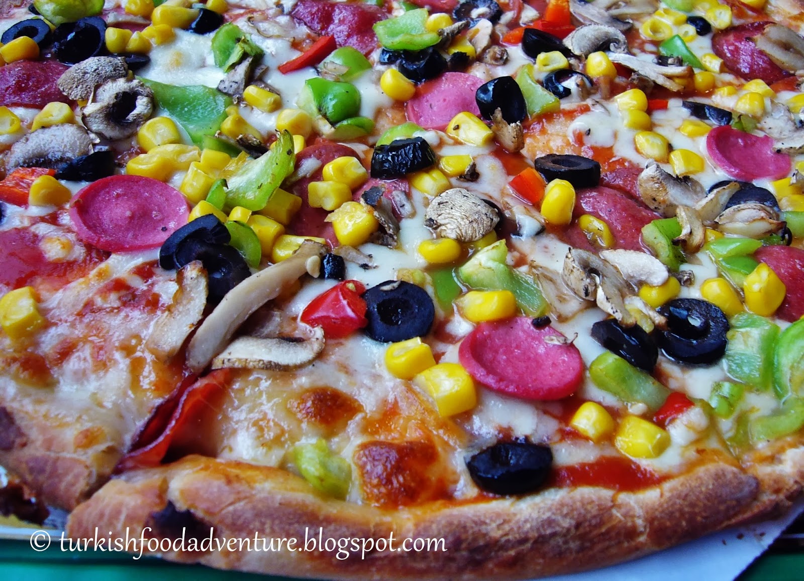 Turkish Food Adventure Sbarro�s Mevsim Pizza Menu Food Review