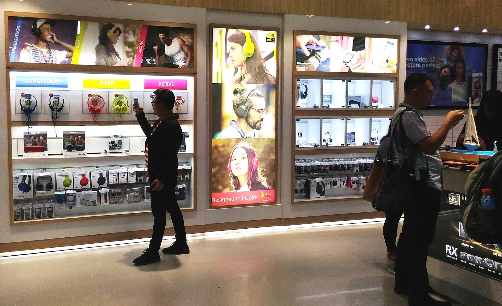 Sony opens the country's biggest experience centre in Robinsons