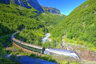 ¿Tren, bus, coche, autocaravana...? ¿Cómo viajar por Noruega? 