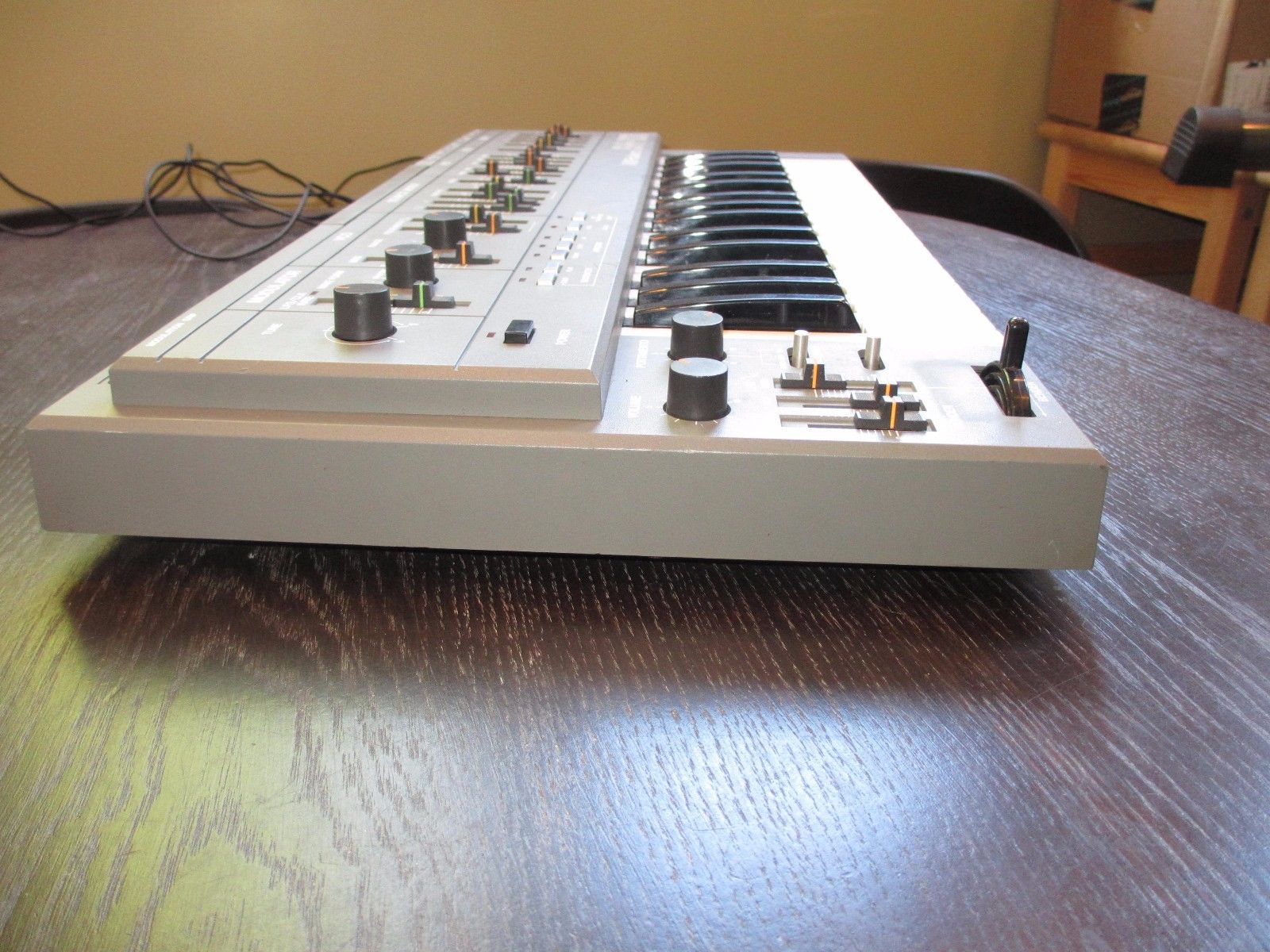 MATRIXSYNTH Roland SH101 Battery Powered Synth