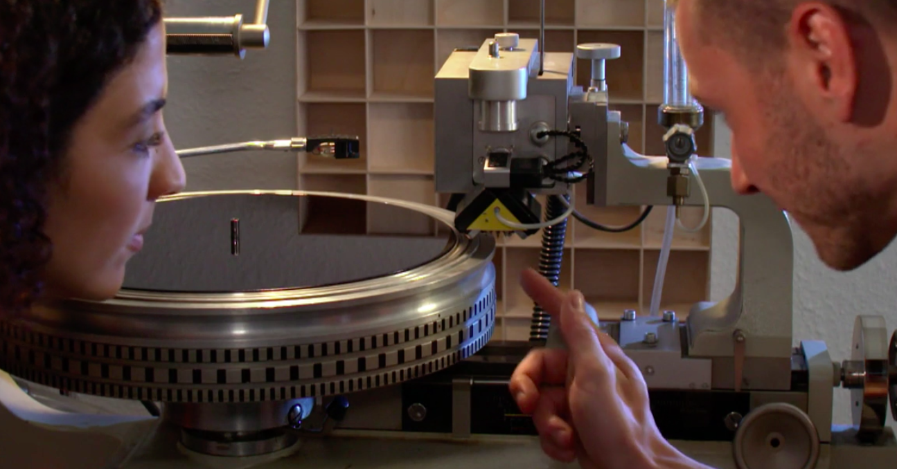 Sachgeschichte: Schallplatte | Wie wird eigentlich Vinyl hergestellt 