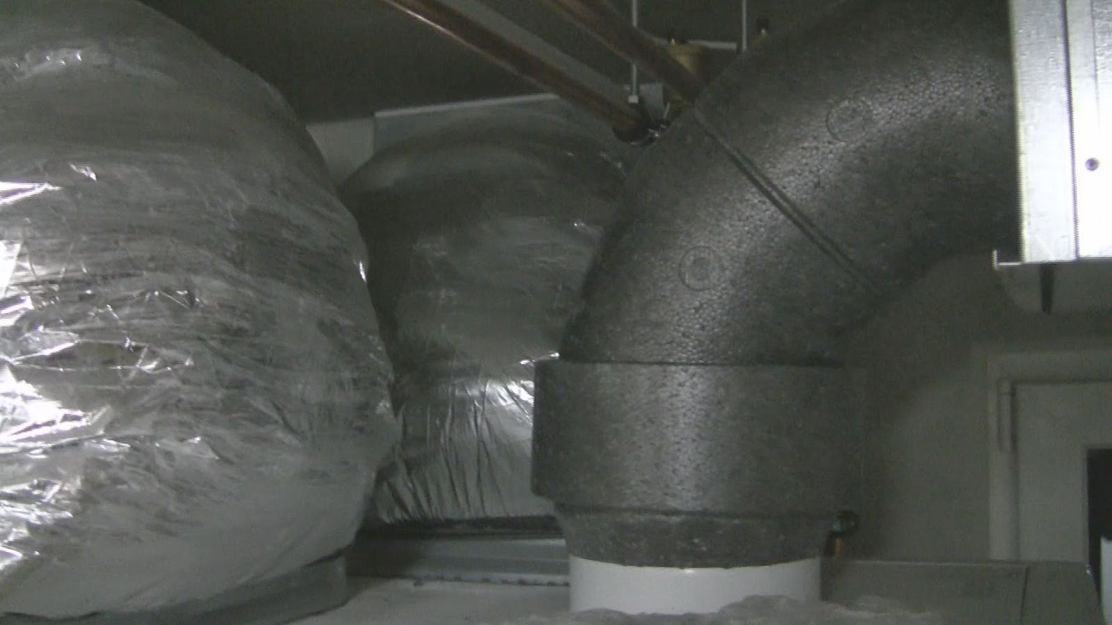 JoMe-Home Bau: 4V - Lüftungsleitungen auf dem EG-Boden und im