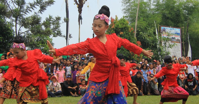Tari Mojang Priangan - Gudang Ilmu