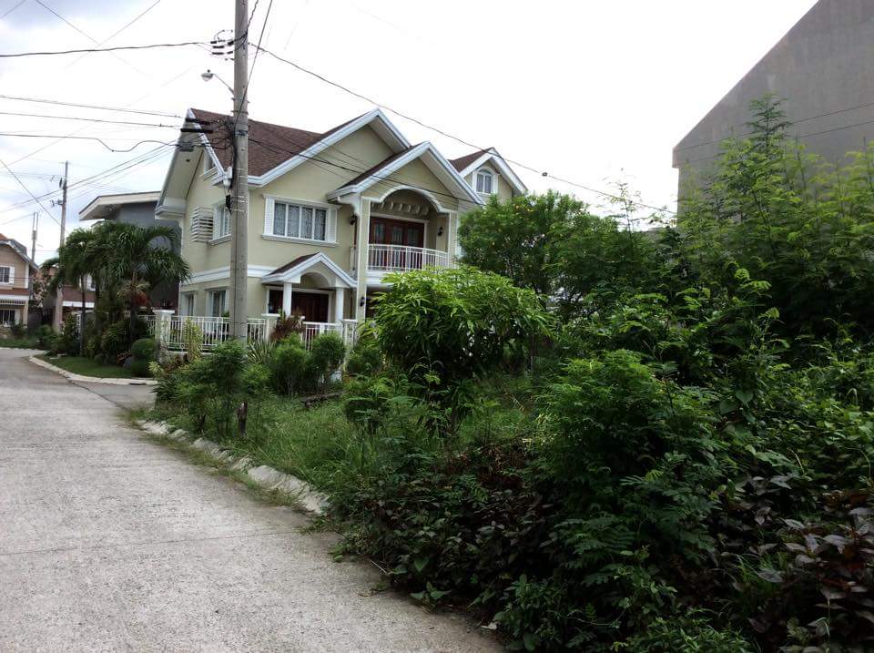 Lot For Sale in Laguna Bel Air 3