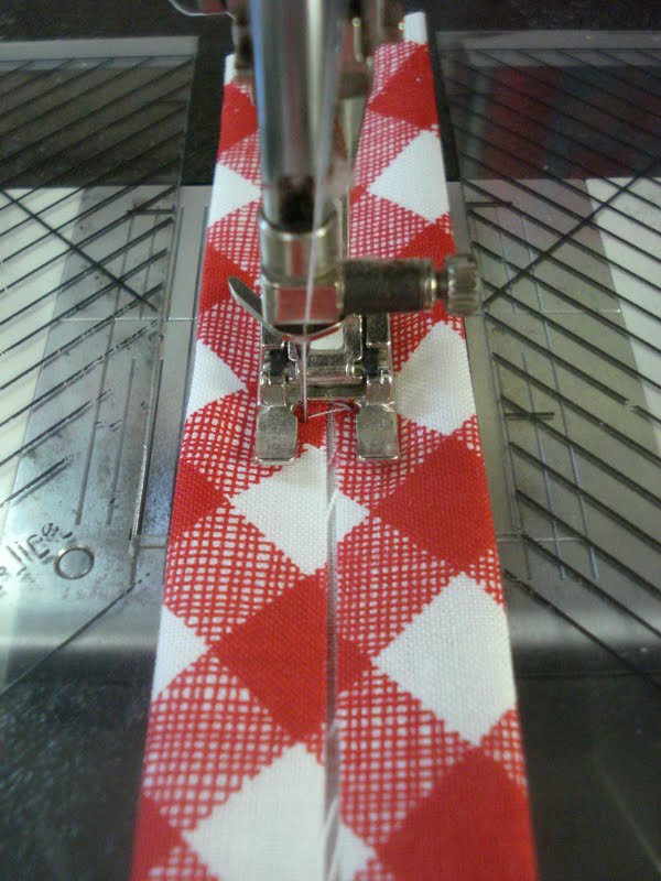 Bee In My Mini Design Board Tutorial...Part 2