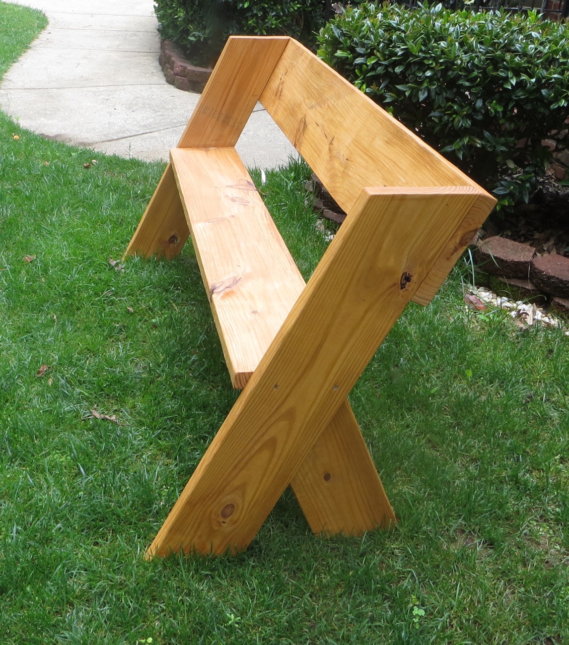 The Project Lady - DIY Tutorial – $16 Simple Outdoor Wood Bench