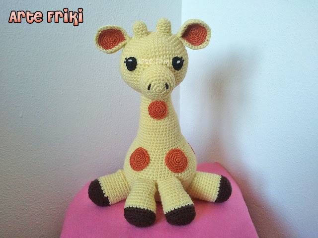 jirafa amigurumi giraffe amigurumi doll peluche muñeco ganchillo crochet