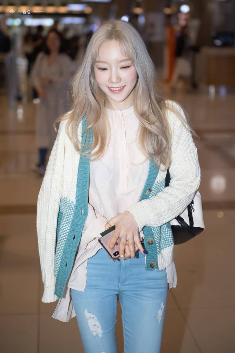 출국하는 태연 (소녀시대) - 190508