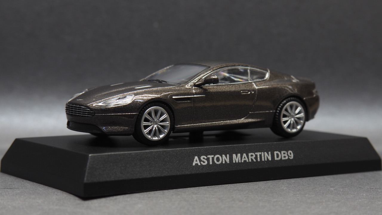 1/64 Kyosho Aston Martin DB9 metallic red