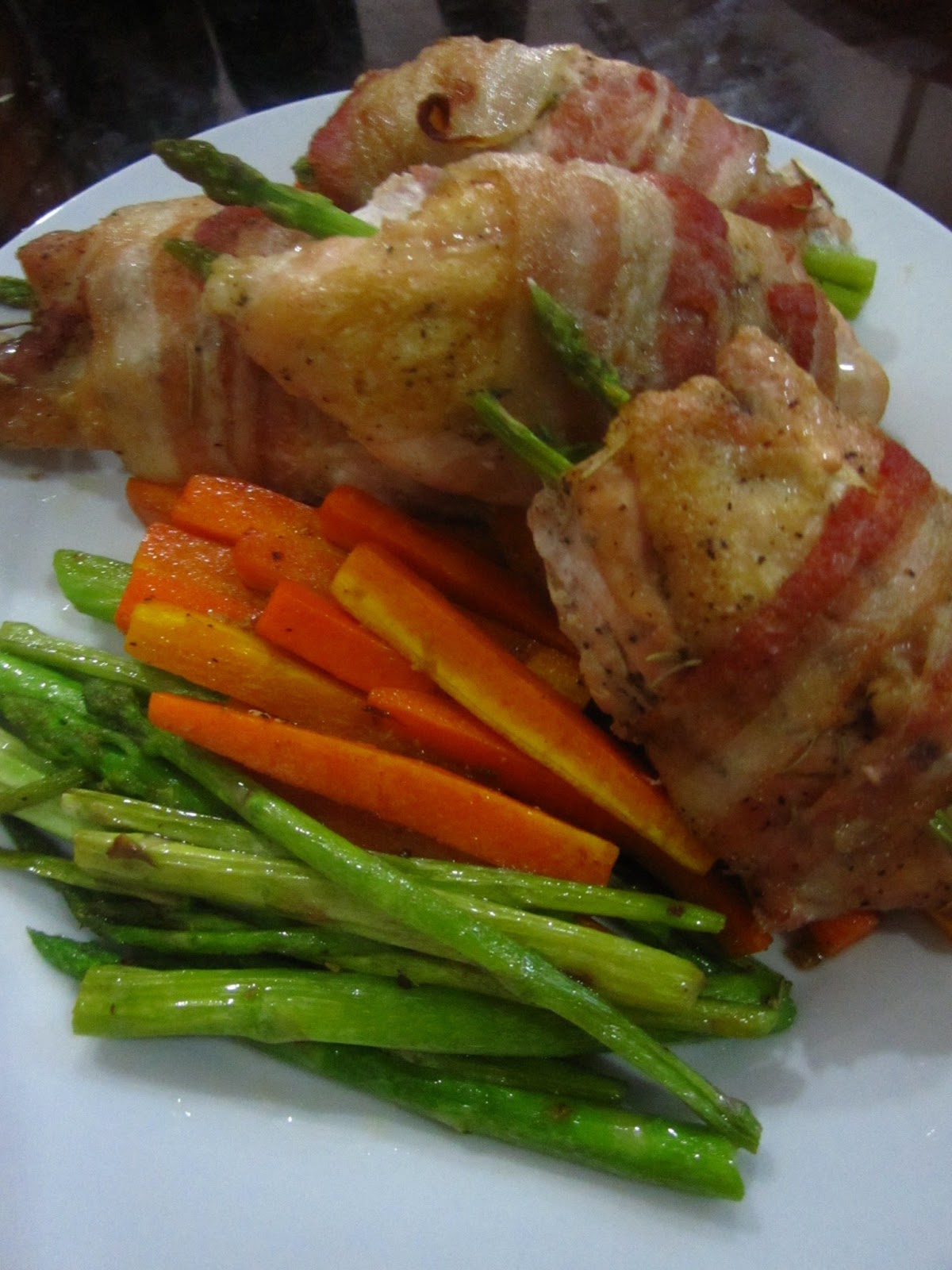 Baconwrapped Rosemary Chicken with Orange Gravy