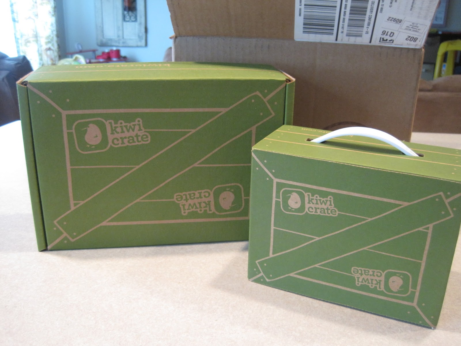 Mixin' Mom Kiwi Crate for Kids!