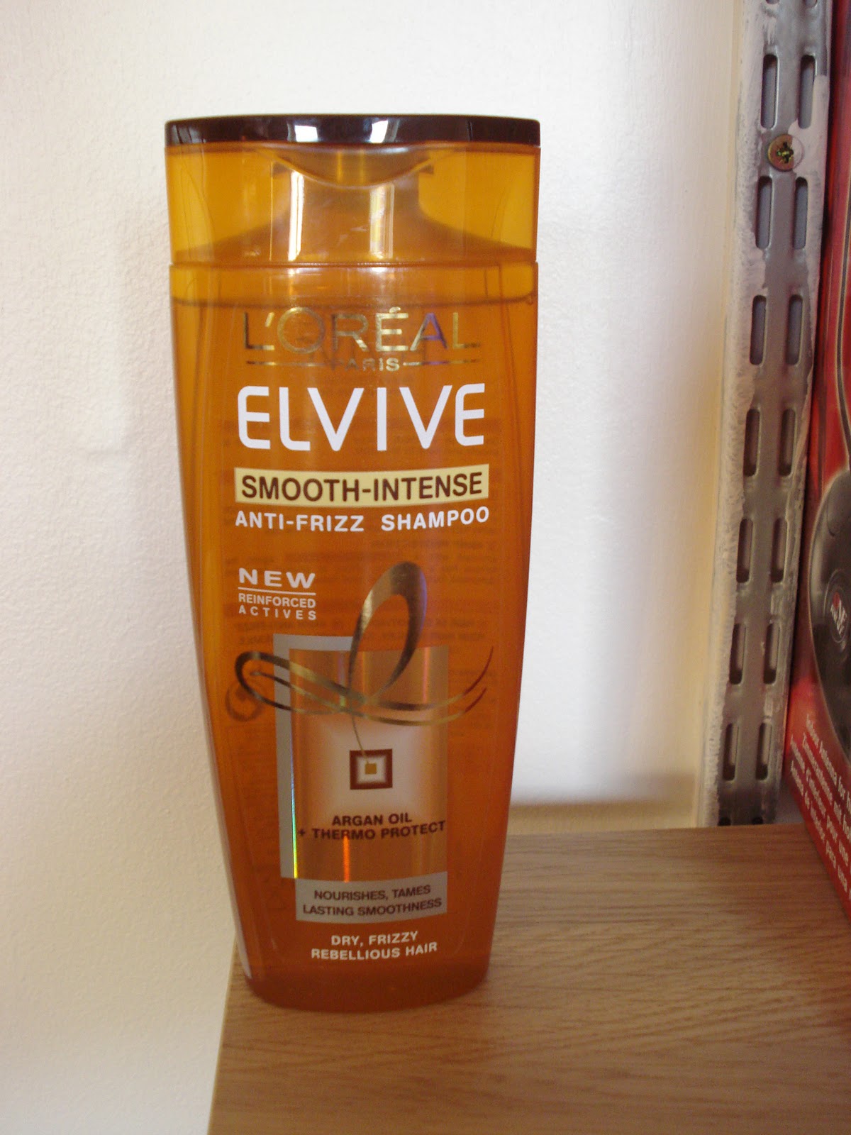 Beauty Knowledge L Oreal Elvive Smooth Intense Anti Frizz Shampoo