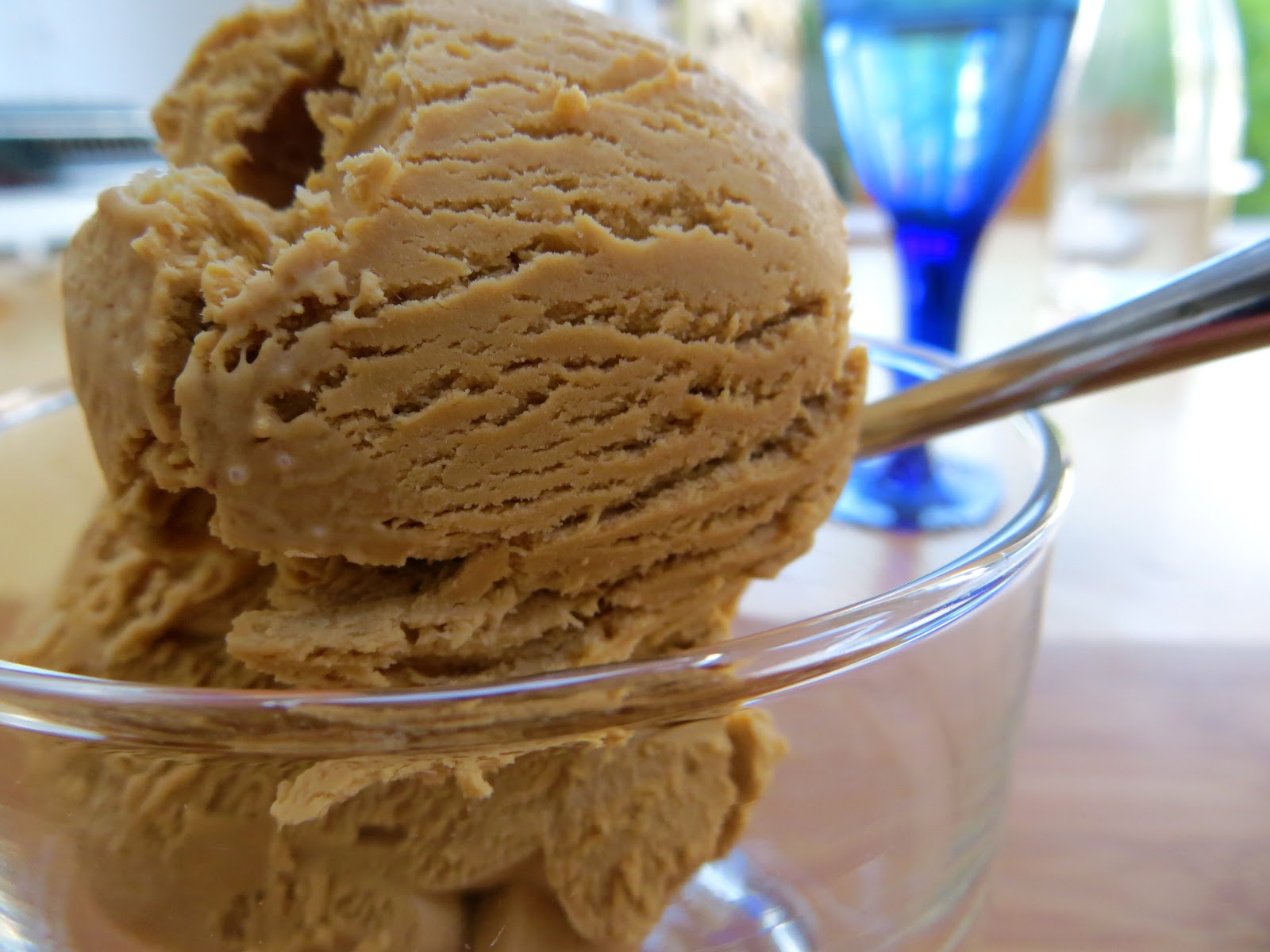 Nigella's no churn coffee ice cream