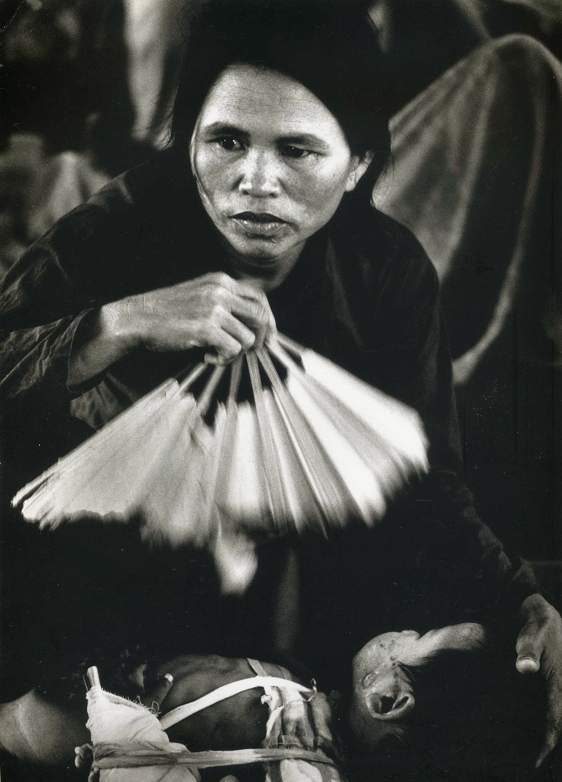 Τέχνης Σύμπαν και Φιλολογία: Philip Jones Griffiths: Dark Odyssey