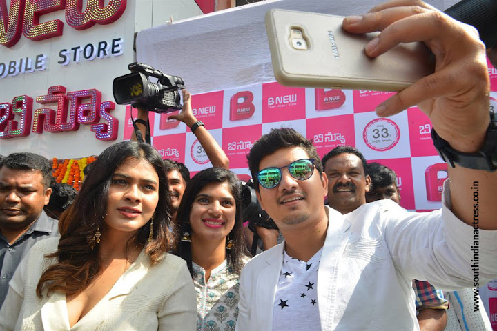 Hebah Patel launches B New Mobile Store at Tenali