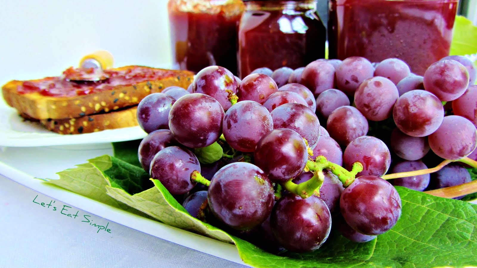 Let's eat......simple! Concord Grape Jam