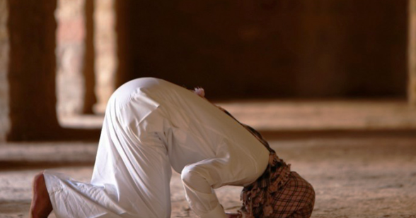 Pengertian, Niat dan Hikmah Sujud Syukur, Sahwi dan Sujud Tilawah