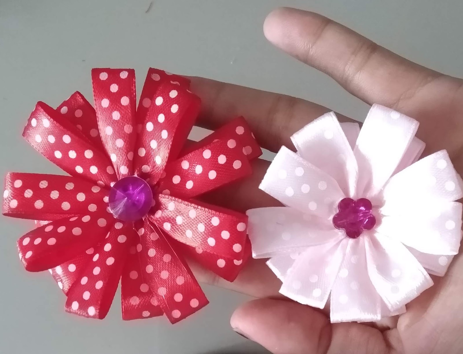 Cara Membuat Hiasan dari Pita Satin dengan teknik Cara Membuat Hiasan dari Pita Satin dengan teknik