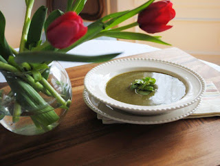 Green-detox-soup green soup dish