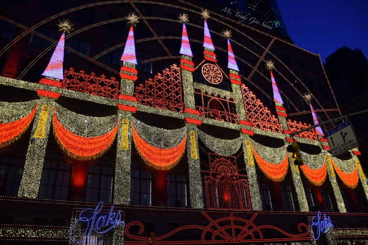 Saks Fifth Avenue Holiday Light Show - One of 10 Must- See Holiday Sights in Midtown, New York City | Ms. Toody Goo Shoes