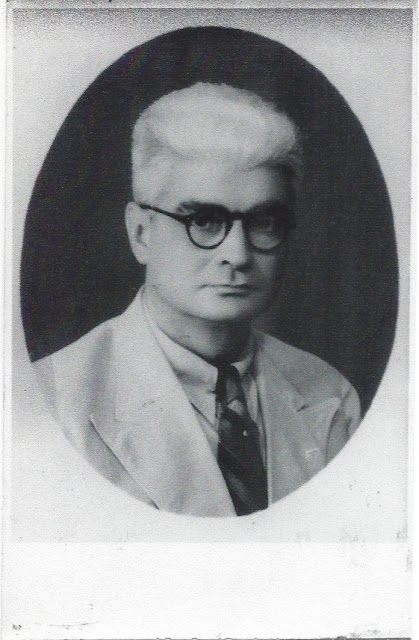 My grandfather, Albert Willem Straub, born Semarang, Java, died Tokyo, 1943 My grandfather, Albert Willem Straub, born Semarang, Java, died Tokyo, 1943