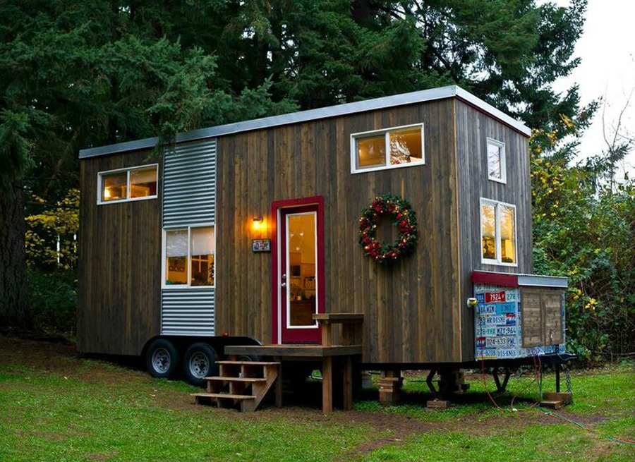 TINY HOUSE TOWN Rustic DIY Tiny House In Oregon (144 Sq Ft)