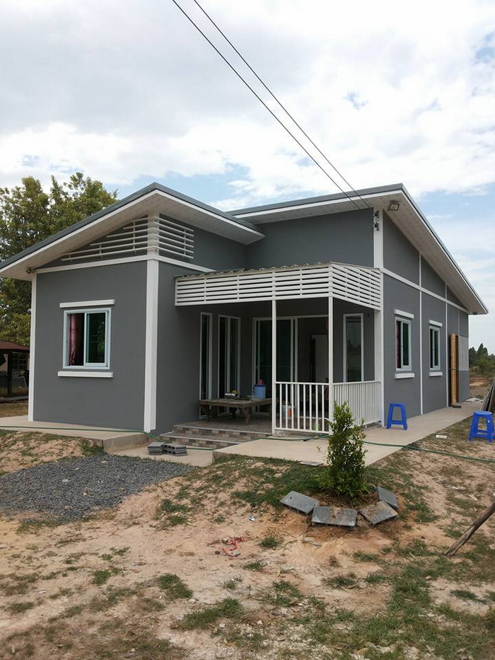 These small house plans to be built under 80 square meters. It consists of 2 bedrooms, 2 bathrooms, a living area and a kitchen with estimated costs starting 300 thousand Baht or 500 thousand in Philippine Peso. Suitable for small families.