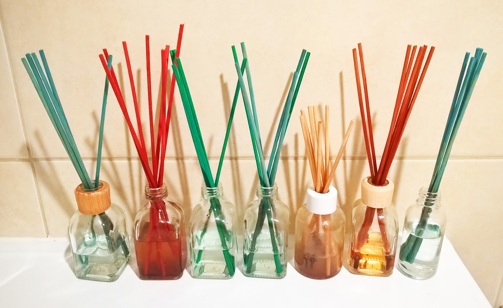 . CÓMO HACER UN AMBIENTADOR MIKADO CASERO