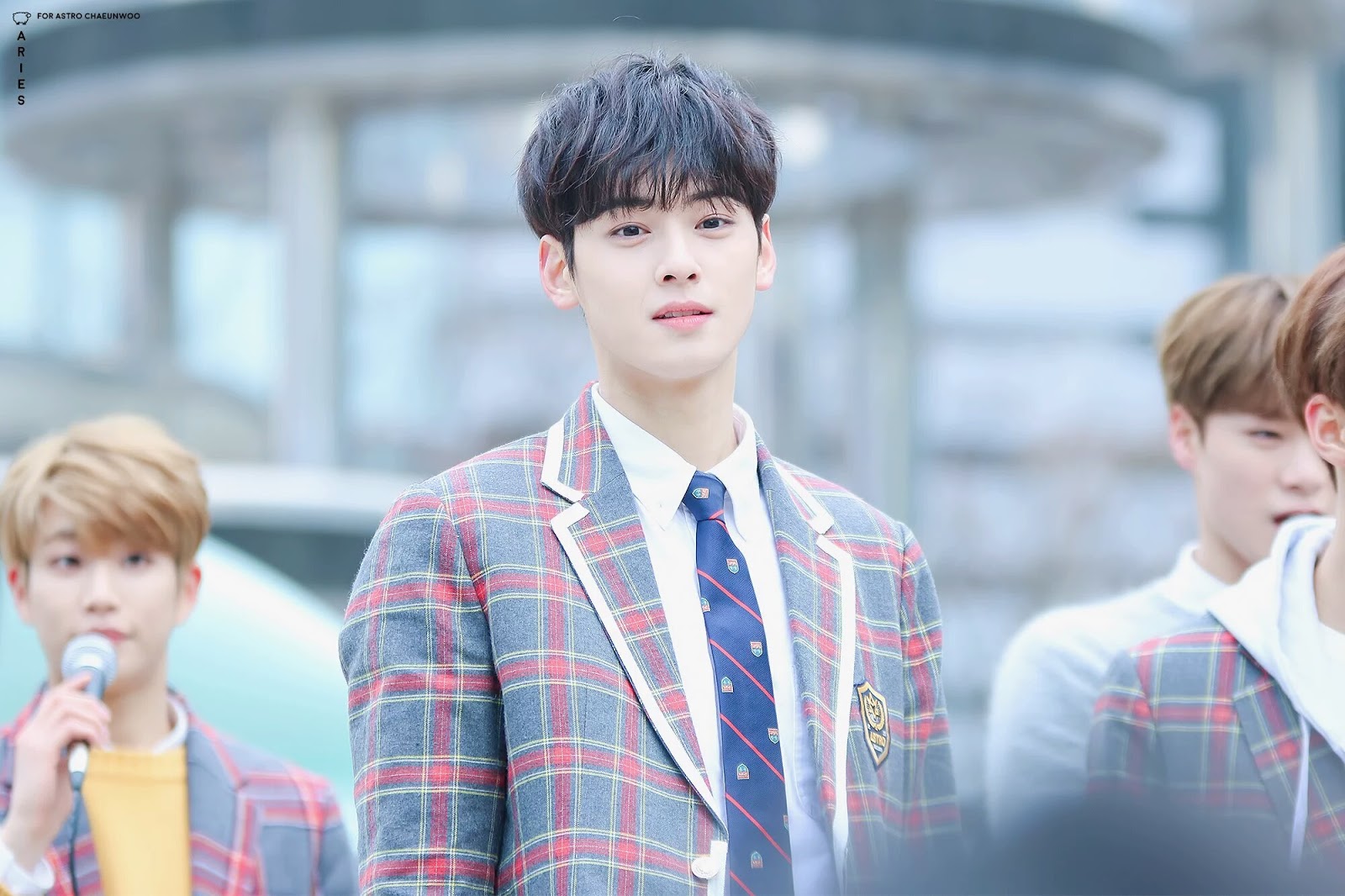 Astro because it s you. Астро песни. Luna beautiful breakup корейская группа мужская. Astro because it s you. Astro because it s you.