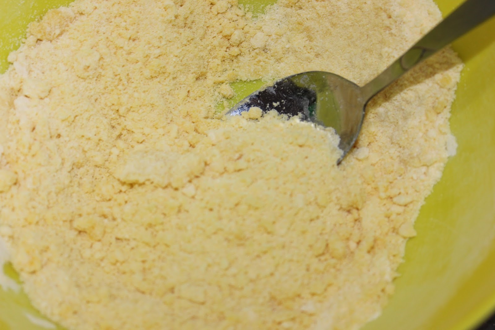 можно ли сделать кукурузную муку