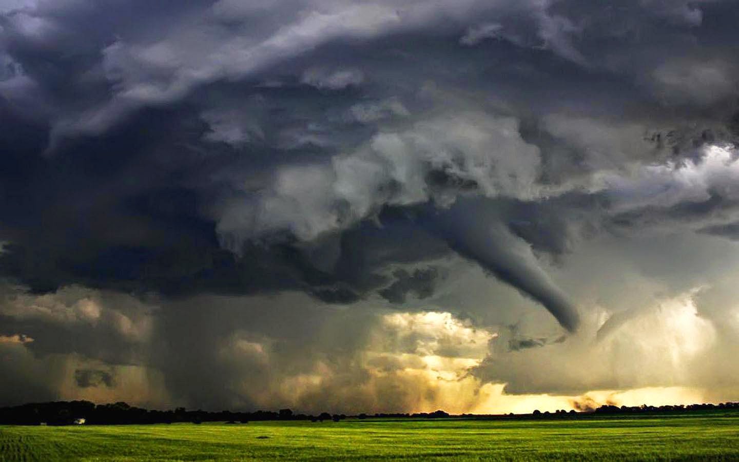Dangerous Power of Nature Top 10 Most Scaries Storm Clouds