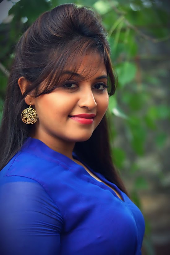 Close Look Of Anjali Hot Beauty In Blue Anarkali Dress