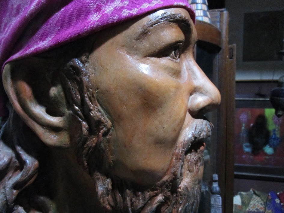 Portrait Bust of Tony Perez by Julie Lluch