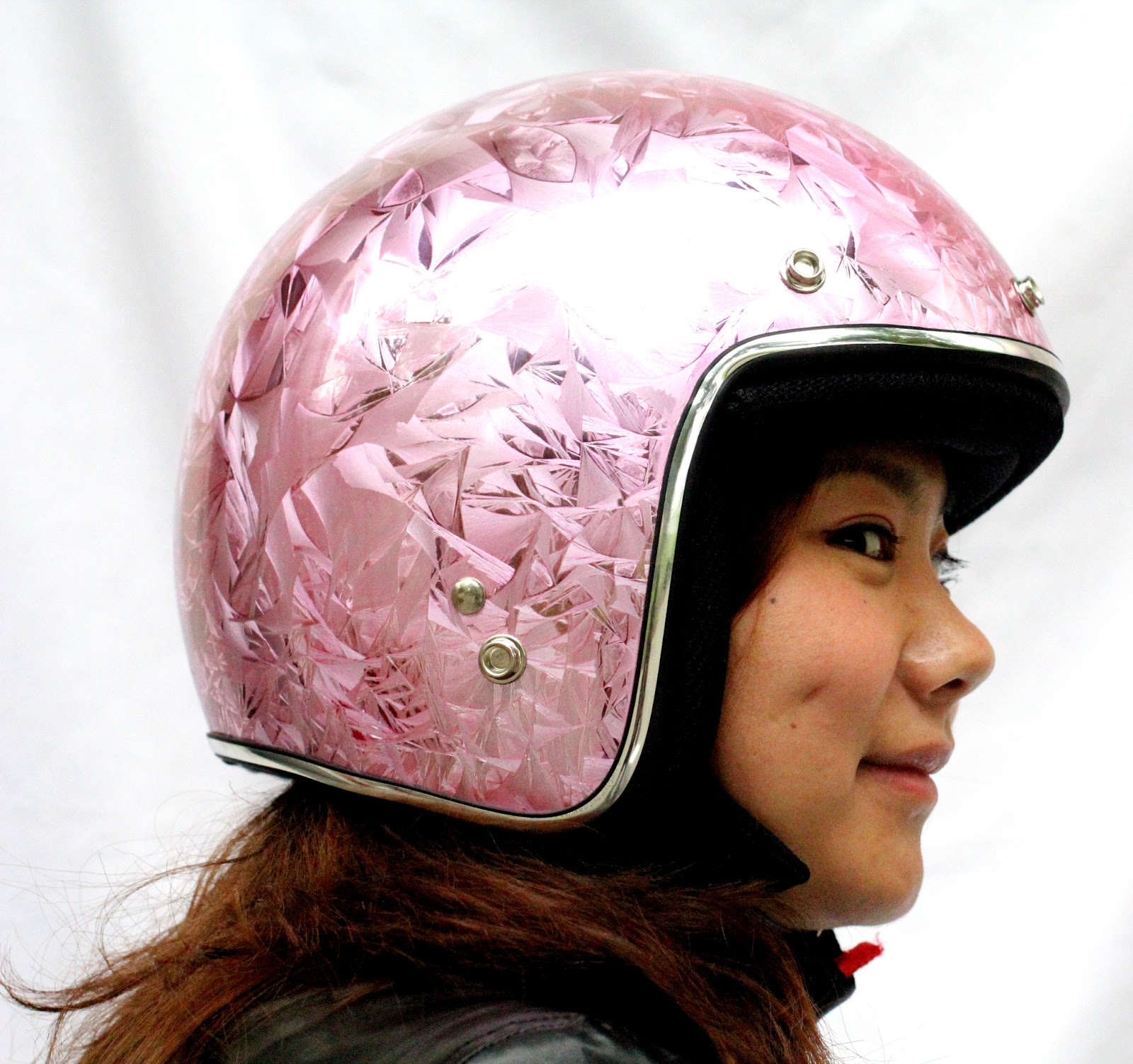 Luusama Motorcycle And Helmet Blog News Masei Pink Ice Chrome 610 Open
