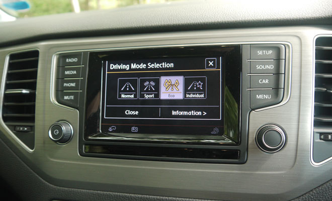 Volkswagen Golf SV driving mode options