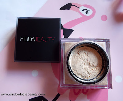 Huda Beauty Easy Bake Loose Powder recenzja